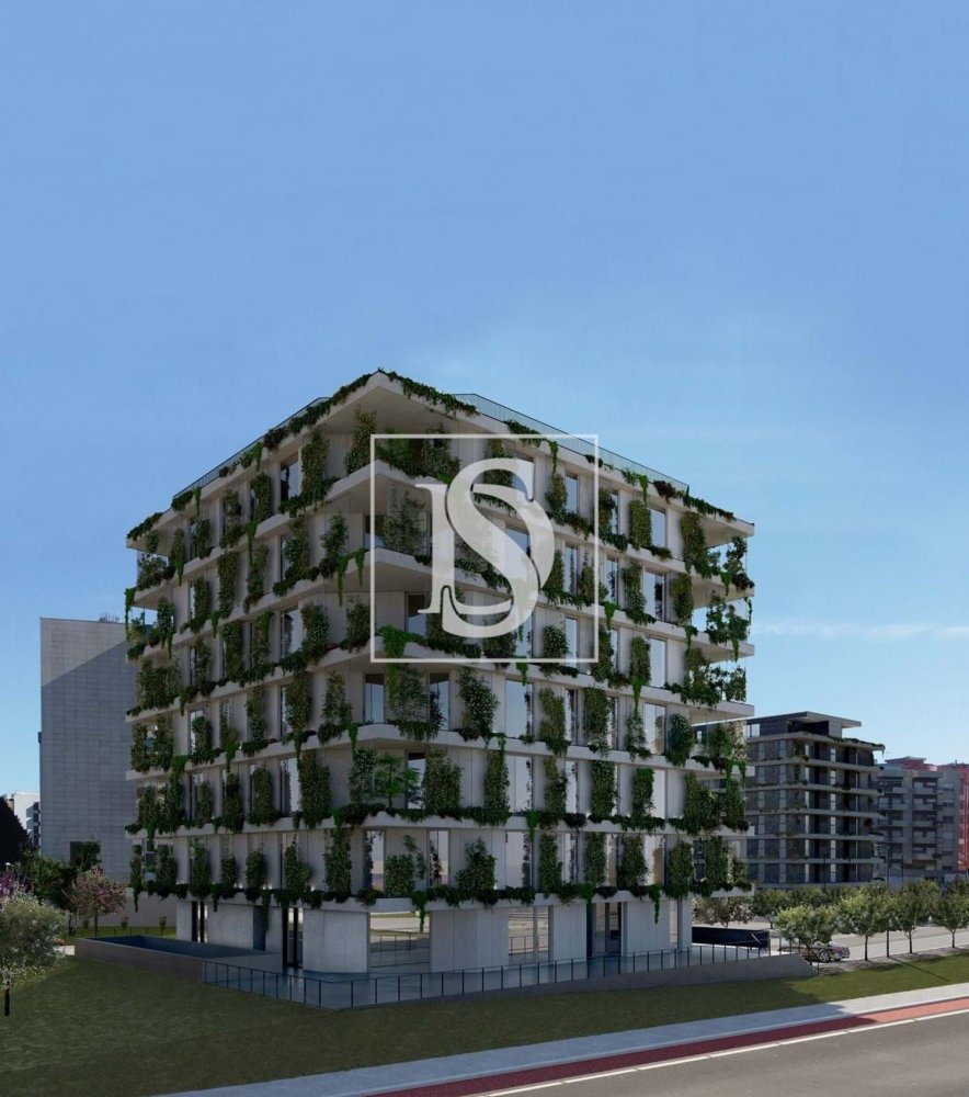 125m² Office in Braga, Portugal No. 136836