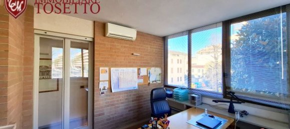 160m² Office in Vicenza, Italy No. 345293 17