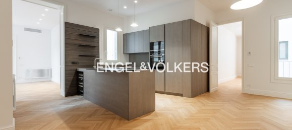 2 غرف نوم شقة في Ciutat Vella, Spain رقم 33982 12