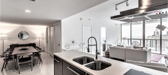 2 chambres propriété commerciale à vendre à Miami, Miami-Dade, Florida, USA № 614637 25