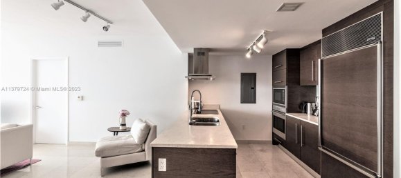2 chambres propriété commerciale à vendre à Miami, Miami-Dade, Florida, USA № 614637 24