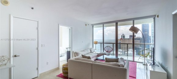 2 chambres propriété commerciale à vendre à Miami, Miami-Dade, Florida, USA № 614637 27