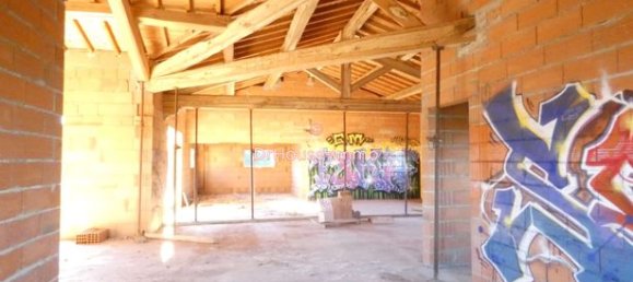 Casa de 3 dormitorios en Brouilla, France No. 282968 13