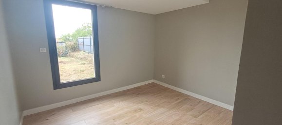 3 bedrooms House in Charente, France No. 341878 7