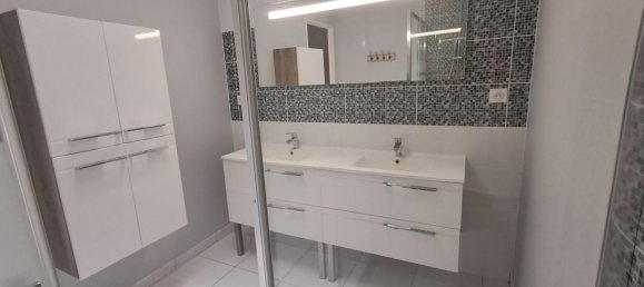 3 bedrooms House in Charente, France No. 341878 9