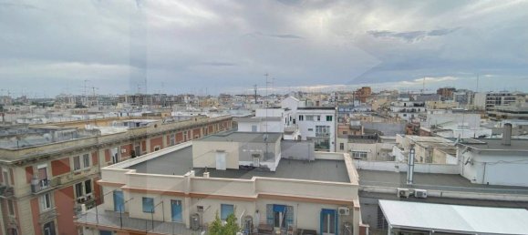 3 rooms Apartment in Bari, Italy No. 26648 15