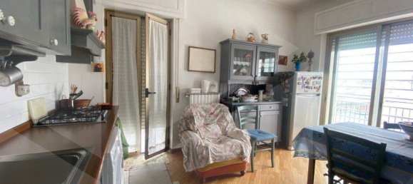3 rooms Apartment in Bari, Italy No. 26648 7