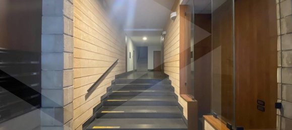 3 rooms Apartment in Bari, Italy No. 26648 4