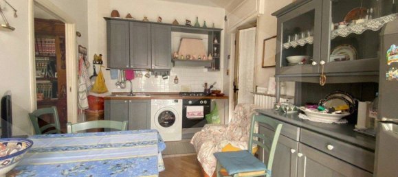 3 rooms Apartment in Bari, Italy No. 26648 9