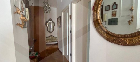3 rooms Apartment in Bari, Italy No. 26648 18