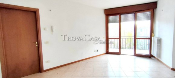 1 bedroom Apartment in Salsomaggiore Terme, Italy No. 355039 2