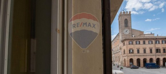 5 rooms Apartment in Osimo, Italy No. 7015 30