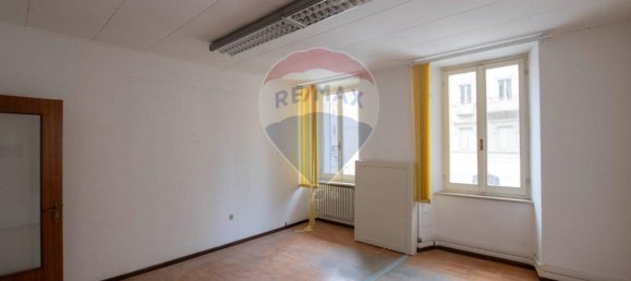 5 rooms Apartment in Osimo, Italy No. 7015 27