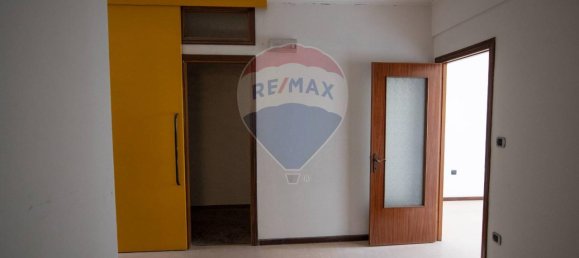 5 rooms Apartment in Osimo, Italy No. 7015 36