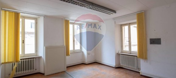 5 rooms Apartment in Osimo, Italy No. 7015 26