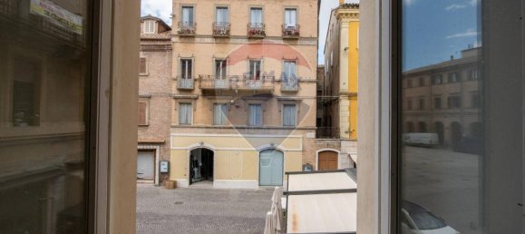 5 rooms Apartment in Osimo, Italy No. 7015 29