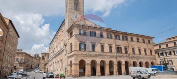 5 rooms Apartment in Osimo, Italy No. 7015 18