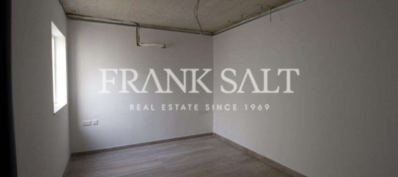 3 bedrooms Penthouse in Nadur, Malta No. 658 4