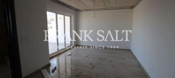 3 bedrooms Penthouse in Nadur, Malta No. 658 9