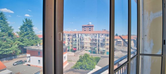 3 rooms Apartment in Novara, Italy No. 270324 5