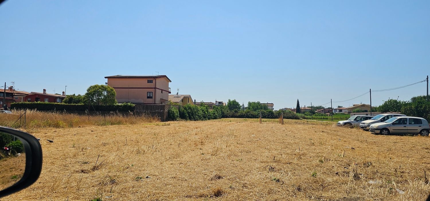 5079m² Land in Fiumicino, Italy No. 309734