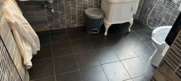 260m² Commercial property in Parma, Italy No. 88546 10