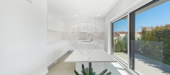 3 bedrooms House in Oeiras, Portugal No. 167257 15