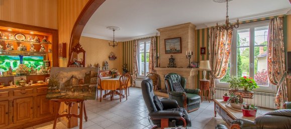 Villa de 5 dormitorios en Vierzon, France No. 234663 5