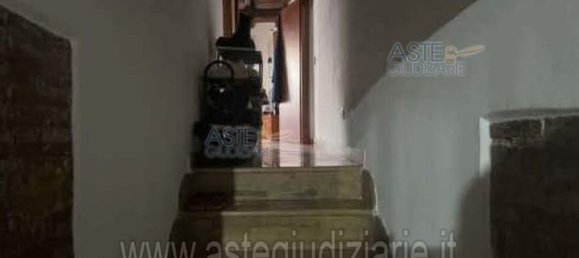 Casa de 11 divisões em Tivoli, Italy N.º 99212 32