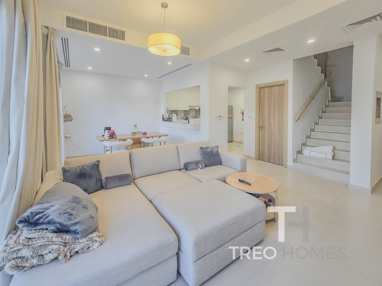 Villa T3 em Dubai, UAE N.º 94383