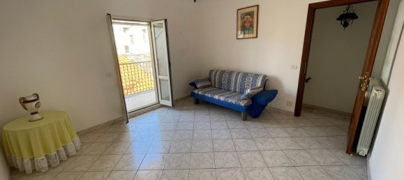 5 rooms Duplex in Isernia, Italy No. 29122 4