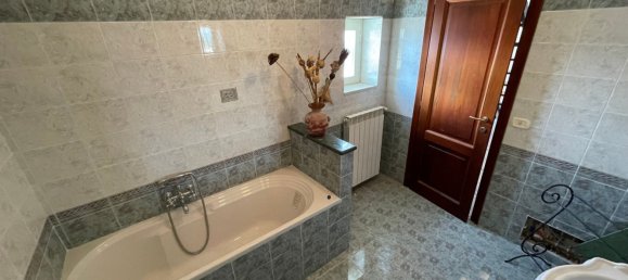 5 rooms Duplex in Isernia, Italy No. 29122 19