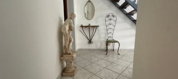 5 rooms Duplex in Isernia, Italy No. 29122 11