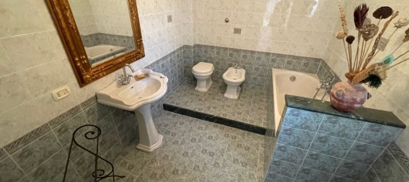 5 rooms Duplex in Isernia, Italy No. 29122 18