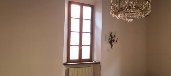 3 rooms Apartment in Piacenza, Italy No. 109177 3