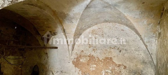 Склад 196м² в Масса Мариттима, Италия № 325357 4