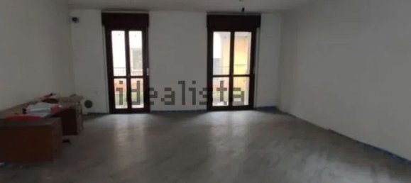 Квартира с 2 спальнями в Бовизио Машаго, Италия № 361220 18