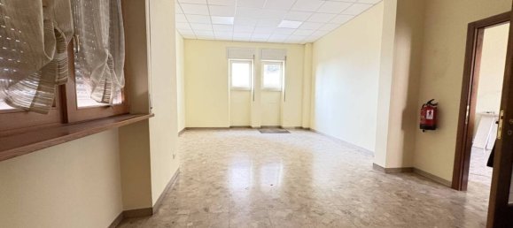 3 rooms Office in Verona, Italy No. 297614 3