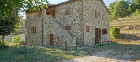 Villa de 20 dormitorios en Cortona, Italy No. 322866 11