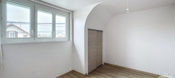 Casa de 3 dormitorios en Orleans, France No. 211991 7