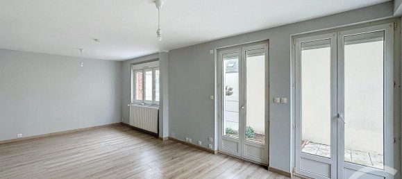 Casa de 3 dormitorios en Orleans, France No. 211991 3