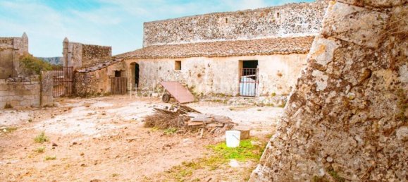 20 bedrooms House in Noto, Italy No. 113770 5