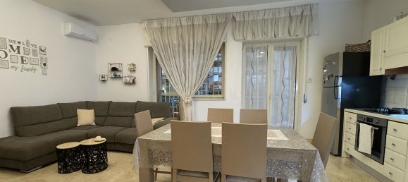 3 bedrooms Apartment in Portici, Italy No. 334778 3
