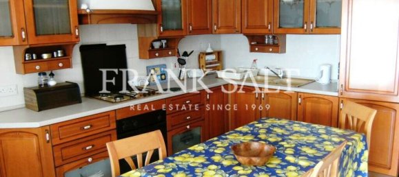 Квартира с 2 спальнями в Сан-Пауль-иль-Бахар, Мальта № 10690 4