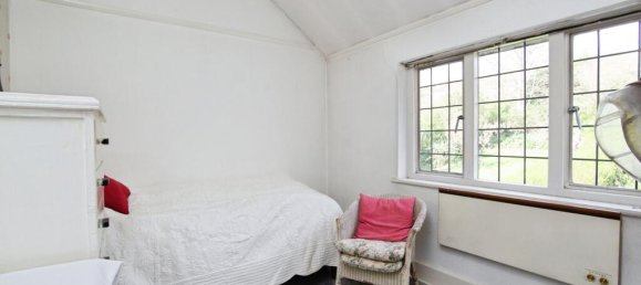 3 bedrooms House in Purley, United Kingdom No. 8061 26