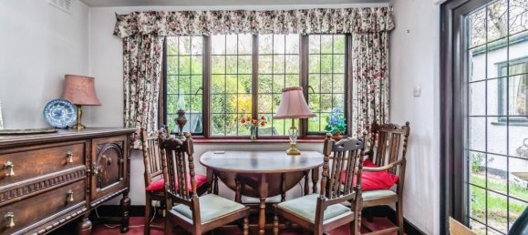 3 bedrooms House in Purley, United Kingdom No. 8061 6