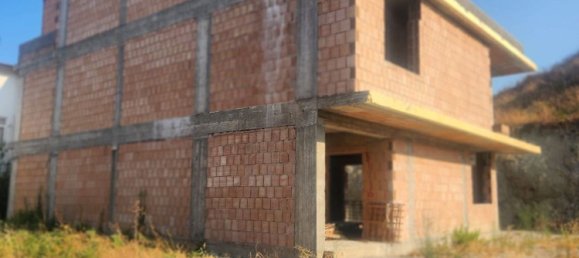 Casa de 12 divisões em Rocca di Neto, Italy N.º 309755 3