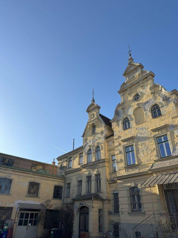  قطعة أرض في Perchtoldsdorf, Austria 6318متر مربع رقم 162435