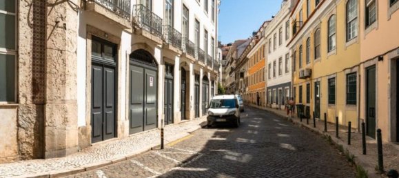 4 bedrooms Apartment for sale in Lisbon, Portugal № 95997 41