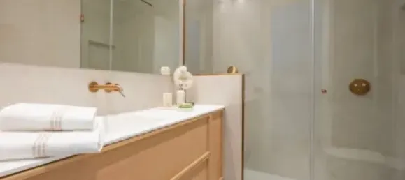 4 bedrooms Apartment in Madrid, Spain No. 176778 20